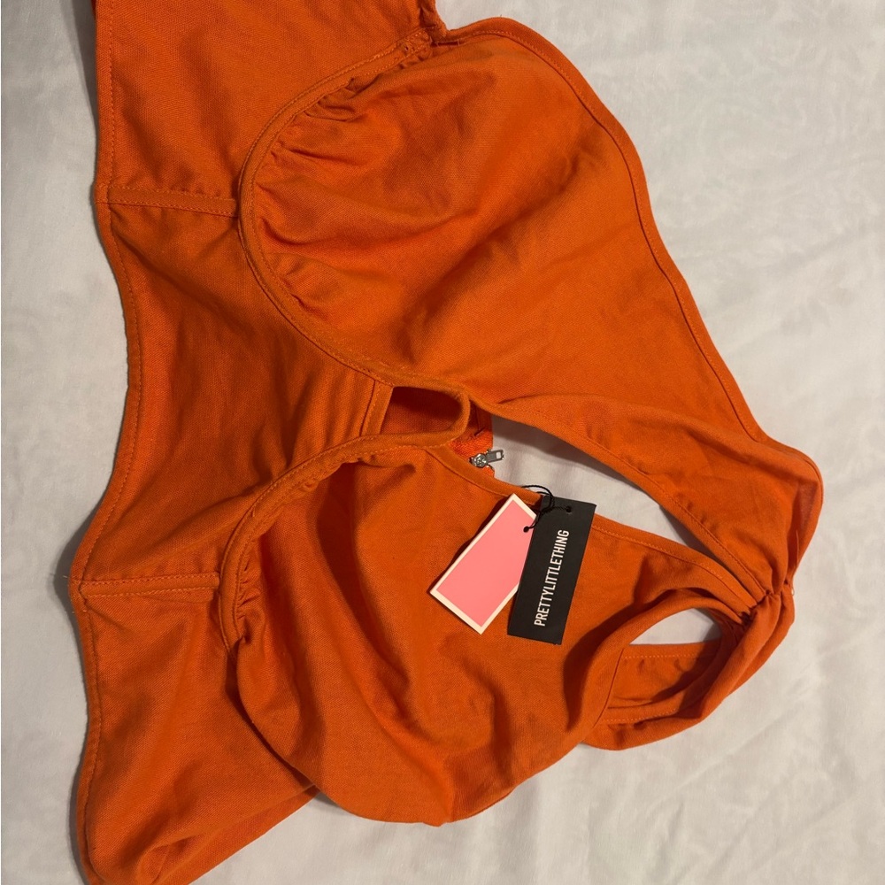 PrettyLittleThing Orange Crop Top